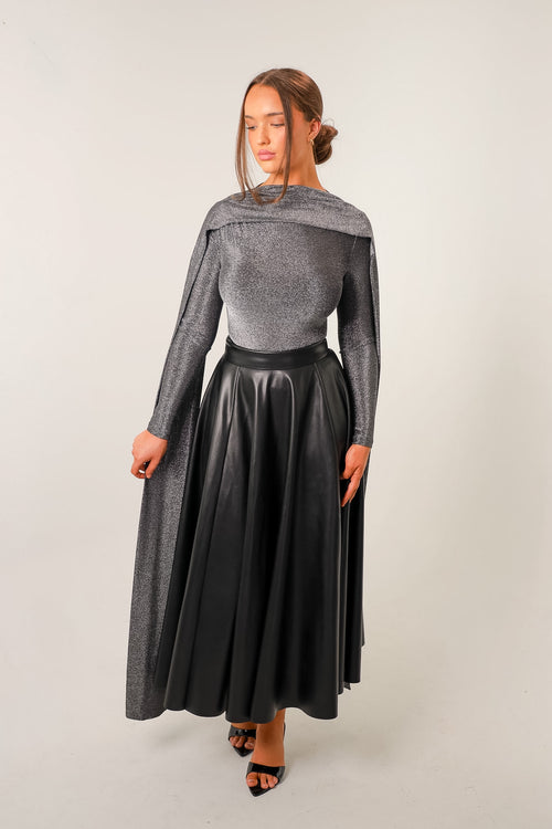 THE ROSE SKIRT