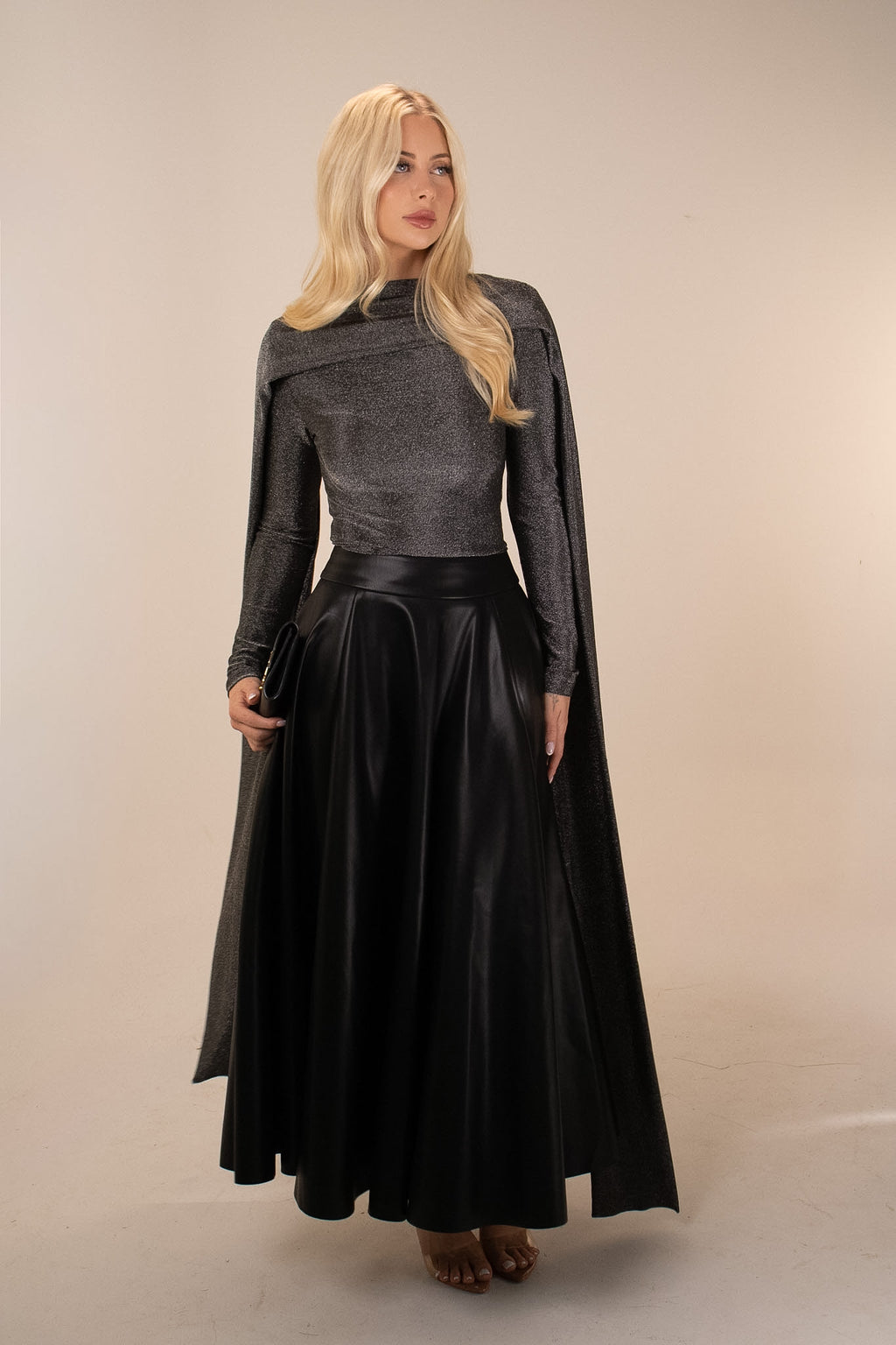 THE IRIS TOP